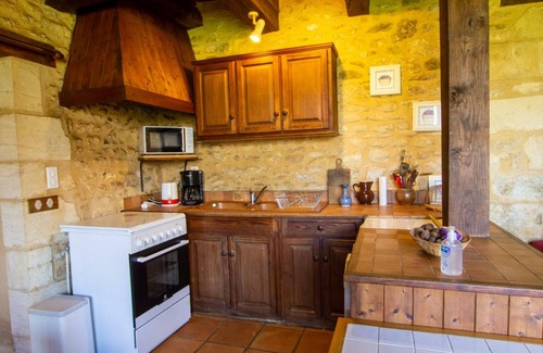 Les Eyzies Cabaña | Casa con jardín, Wifi, se aceptan mascotas cerca de Sarlat