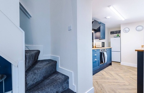 Bromley Cross Casa | Hough House - 4 bedrooms & spacious