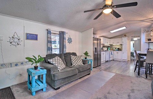 Prudenville Casa | Houghton Lake Area Home w/ Fire Pit & Yard!