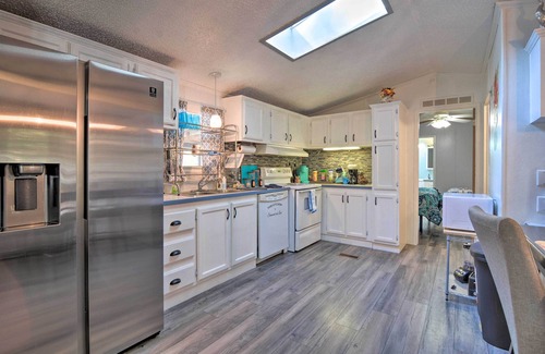 Prudenville Casa | Houghton Lake Area Home w/ Fire Pit & Yard!