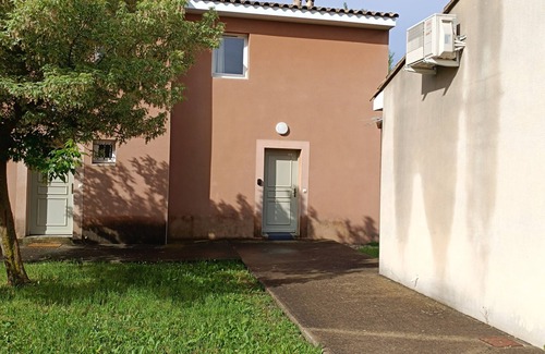 Saint-Saturnin-les-Avignon Casa | House in vacation residence 5 min from avignon