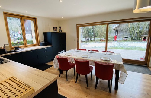 Alex Casa | ! House 140m2 ideal location between ski resorts and center of Annecy !