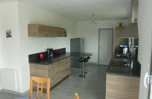 Surtainville Casa | Casa a 150m de la playa (precio con agua, luz, wifi, sábanas incluidas)