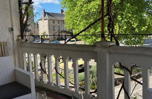 Treignac Casa | HOUSE 2 BEDROOMS (4people) in TREIGNAC (19 Corrèze) right in the center of the Village