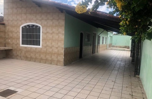 Real Casa | HOUSE 2 BLOCKS FROM THE SEA