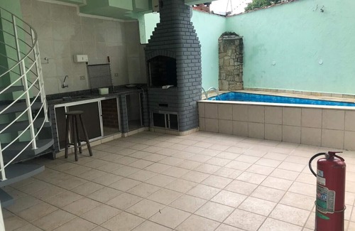 Real Casa | HOUSE 2 BLOCKS FROM THE SEA