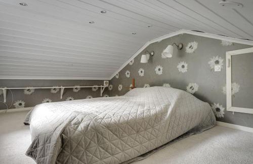 Vidja Casa | house 20min from sthlm c, 250meters to lake