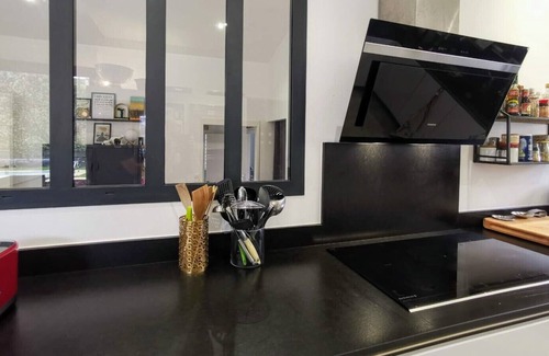 Brie-et-Angonnes Casa | Casa de 250m² - 5 habitaciones con piscina cerca de golf, esquí y paseo de montaña