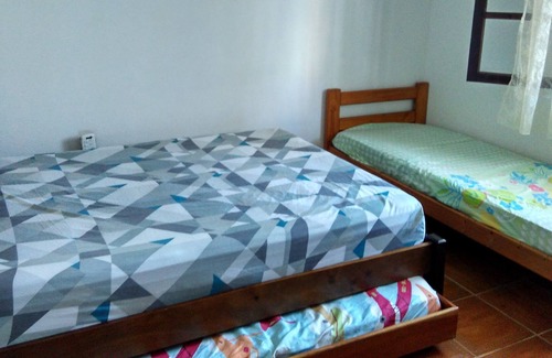 Jardim Capricornio Casa | House 3 bedrooms 03 bathrooms 100m from the beach in Caraguá. - 2 suites