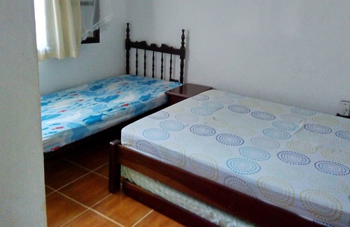 Jardim Capricornio Casa | House 3 bedrooms 03 bathrooms 100m from the beach in Caraguá. - 2 suites