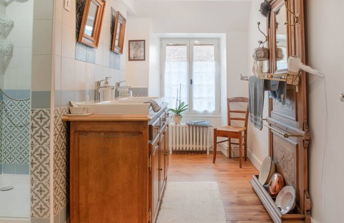 Aisey-sur-Seine Casa | Casa 4/5 Bed and Breakfast, campo de Châtillonnais, calma y encanto