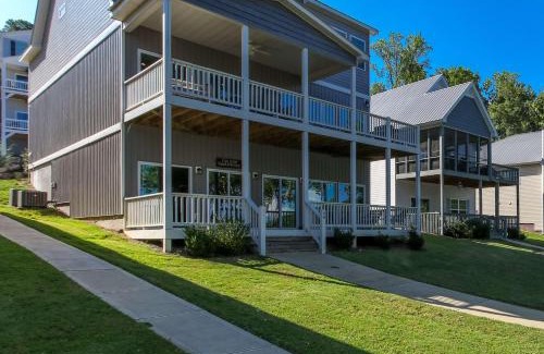 Leesburg Casa | House #44 Dock Holiday (no pets) Lakefront Private Boatslip