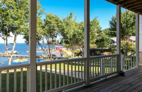 Leesburg Casa | House #44 Dock Holiday (no pets) Lakefront Private Boatslip