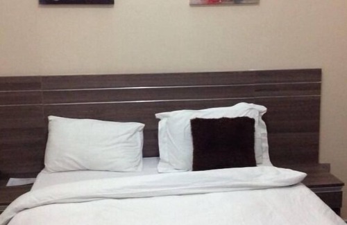 Surulere Hotel | House 46