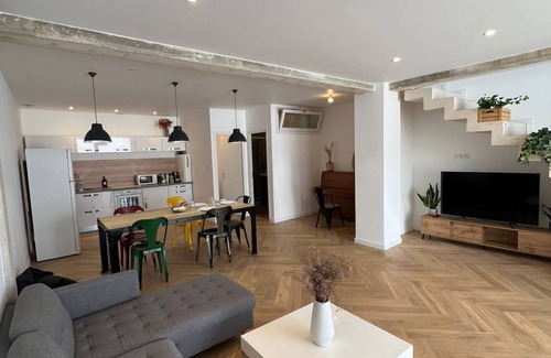 Saint-Lazare Casa | House 480m from Saint Charles station in quiet, gated residence
