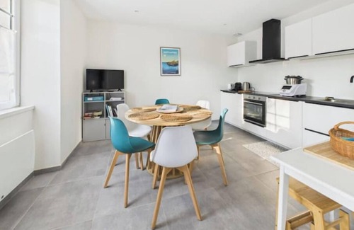 Locquirec Casa | House 50m from Locquirec harbor with fiber 4 to 6 persons