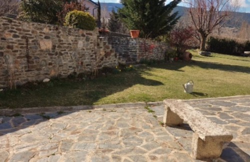 Osseja Casa | OFERTA Casa 6/8 personas con gran jardín en Osseja a 2 km de España