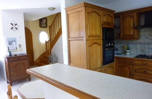 Kervoyal Casa | House 6 people. with garage, the beach on foot
