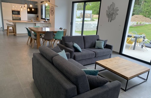 Le Trevoux Casa | house- 8 people - 3 bedrooms