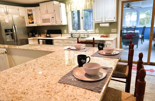 North Eastham Casa | House and 2 Cottages/Thumpertown Beach