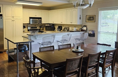 Mount Gilead Casa | Casa y muelle en el lago Tillery, NC, 4 noches