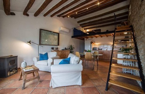 Torroella de Fluvia Cabaña | Casa-apartamento en Masia del S.XVII a 5 km. de la playa