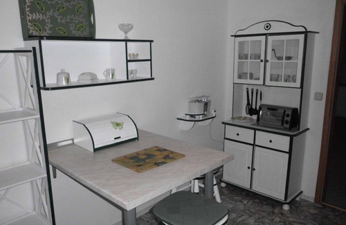 Leuenberg Apartamento | Casa en el centro del lago a través de Tiefensee