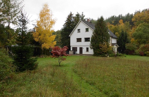 Leuenberg Apartamento | Casa en el centro del lago a través de Tiefensee