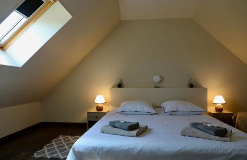 Les Moitiers-d'Allonne Casa | House between Land and Sea