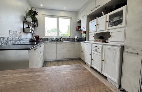 Saint-Aubin-de-Medoc Casa | House between Bordeaux and the Ocean ( 40 drive from Lacanau)