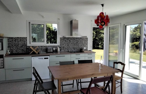 Crozon Casa | House between Morgat beach (2km) and Crozon town (1km).