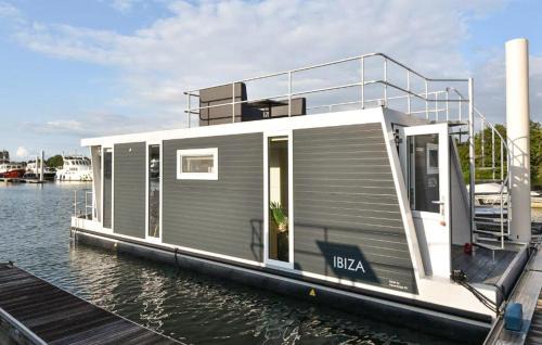 Heugum Alquiler De Eote | House Boat Mallorca