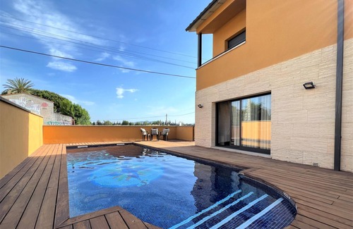 Sant Pere Pescador Chalet De Esquí | Casa Bon Relax 1 - A/A, piscina privada, jardín, barbacoa, parking. Costa Brava