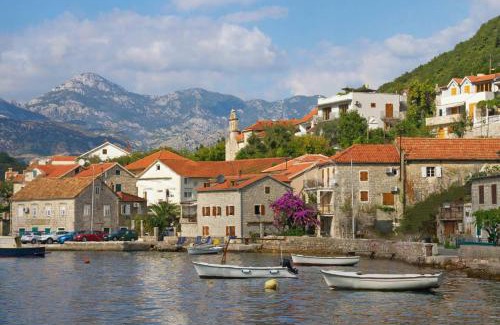 Lepetane Casa | House by The Sea