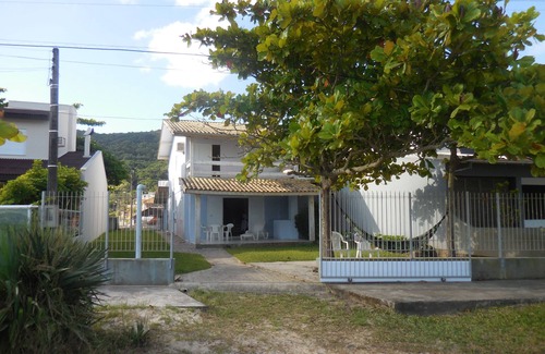 Zimbros Casa | Casa junto al mar, en la playa de Zimbros Aire acondicionado, wifi, para la familia.