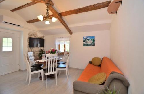 Kozljak Apartamento | House Carlo