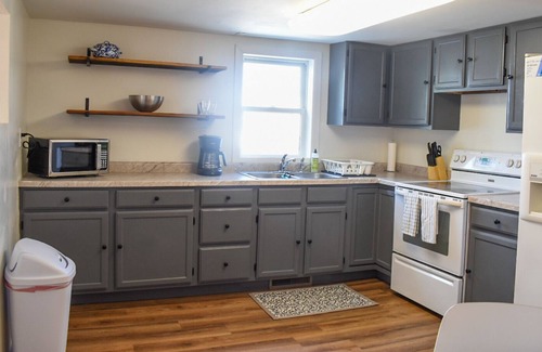 Devils Lake Casa | House close to town and lake