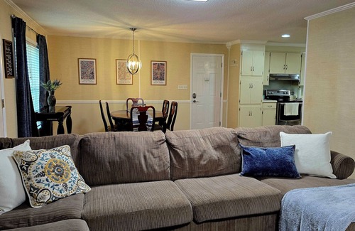 Pansey Casa | “Serenity & Stars”- CLOSE TO SOUTHEAST HEALTH, ACOM and EVERYTHING ELSE