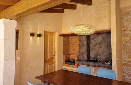 Es Llombards Casa | Casa completamente reformada, SOSTENIBLE, piscina, wifi