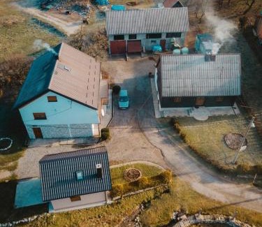 Vrelo Korenicko Casa | House Drakulić