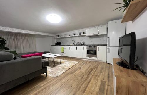 Elbasan Apartamento | House Elbasan city center 3