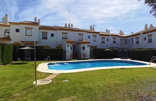 El Puerto de Santa María Cabaña | Casa para 8 en Las Redes, cerca de la playa