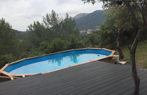 Le Revest-les-Eaux Casa | Casa (F6) pueblo provenzal, a 15 minutos de la playa, vista tranquila e incomparable del lago