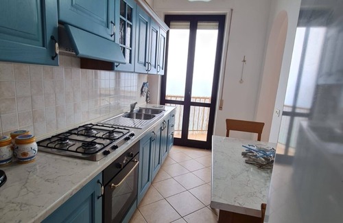 Pizzo Apartamento | House facing the sea Piedigrotta breathtaking view