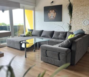 Bezjaki Apartamento | House Femini