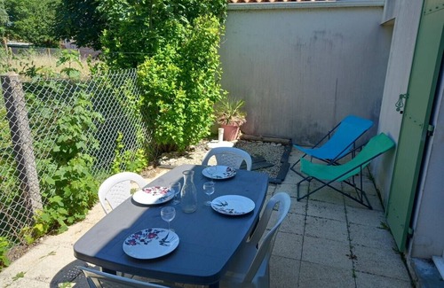 Le Chateau-d'Oleron Casa | House 6 people - Small residence with swimming pool