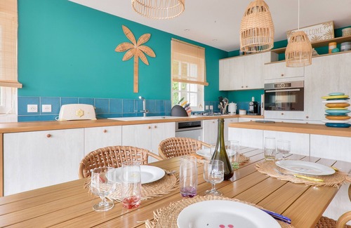 Arradon Chalet De Esquí | Casa para 8 con piscina a 500m de la playa