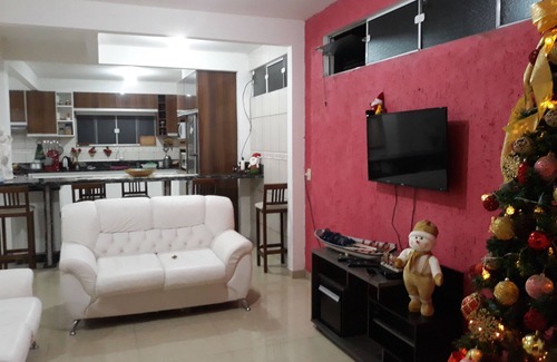 Santinho Casa | Casa para invitados de temporada.