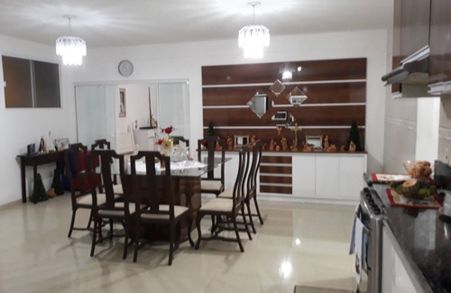 Santinho Casa | Casa para invitados de temporada.