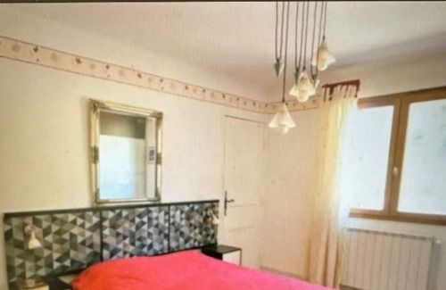 Saint-Paulet-de-Caisson Casa | House in the middle of a garden with swimming pool 5 minutes from the Ardèche gorges